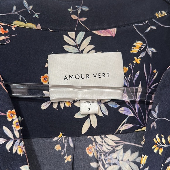 Amour Vert Amy Silk blouse / French Jardin Navy Small - Picture 2 of 6